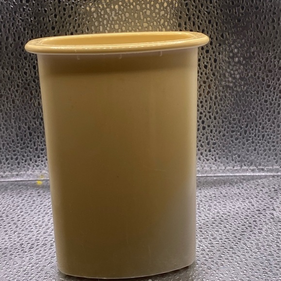 Tupperware Other - Cusinart Pusher Chute  Food Processor Replacement Part